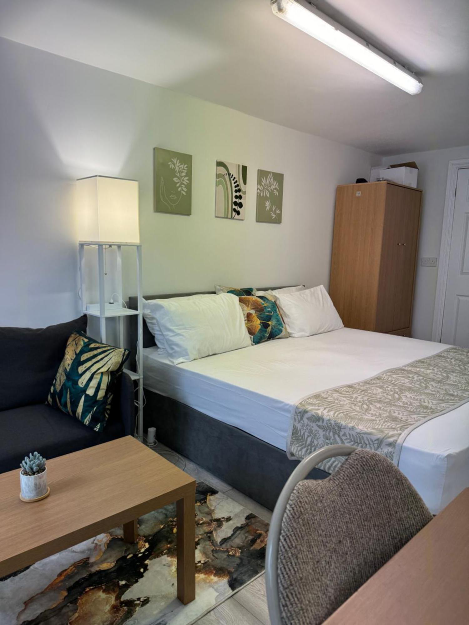 Posh Executive Studio London Thamesmead  Dış mekan fotoğraf